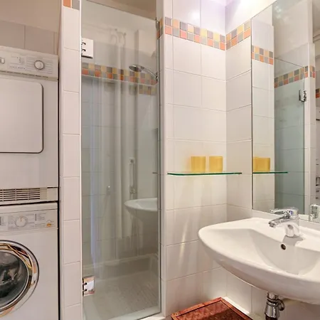 Апартаменты Residor - Beautiful, Bright 4p Париж